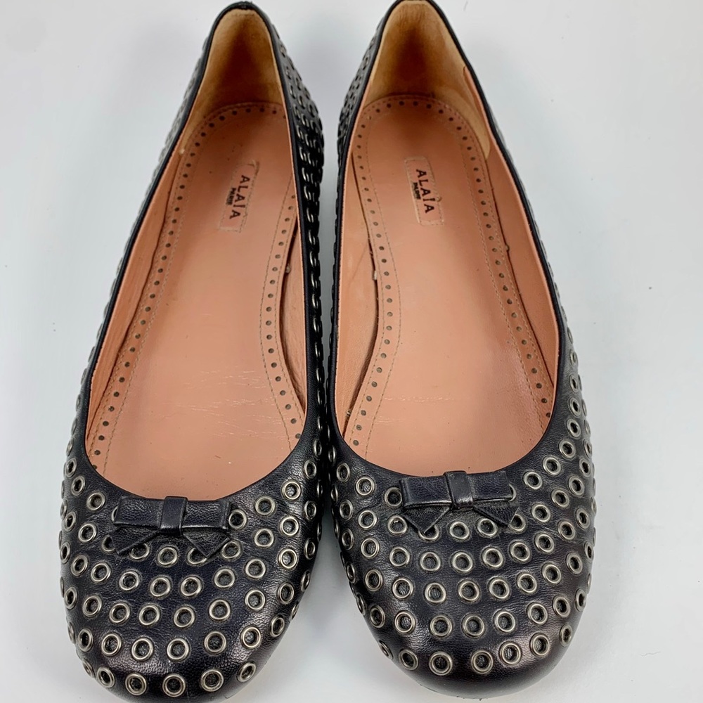 Alaia ballet flats